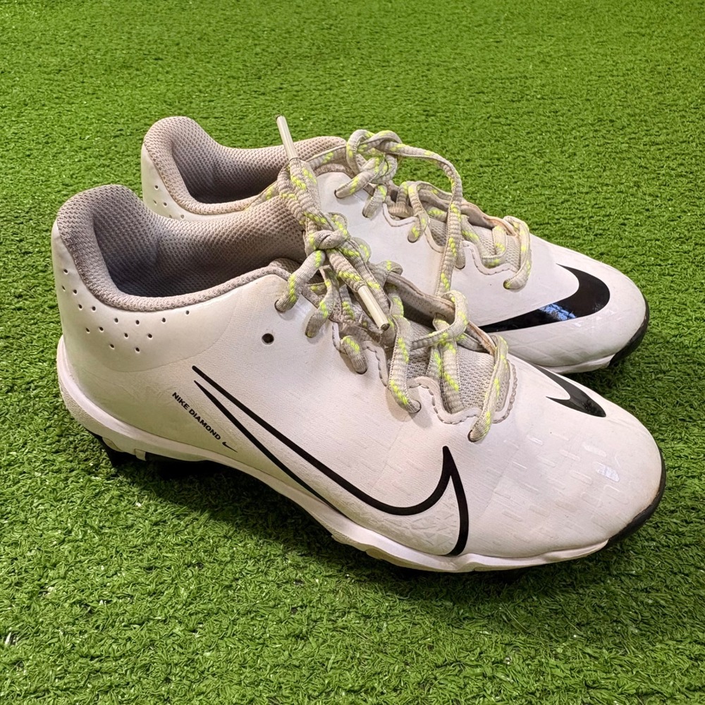 Nike Hyperdiamond 4 Keystone Kids Softball Cleats White Black CZ5919-103 Size 2Y